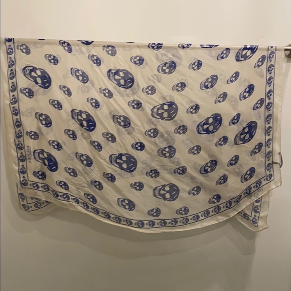 Alexander McQueen scarf